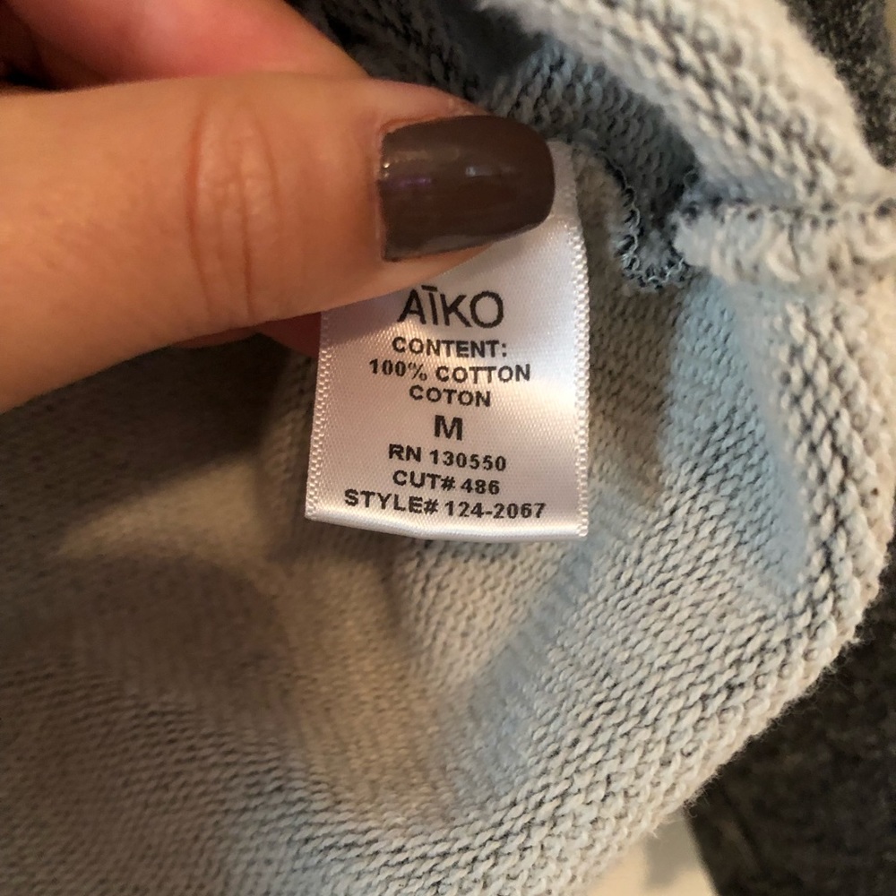 AIKO Cropped Sweatshirt - Picture 7 of 7